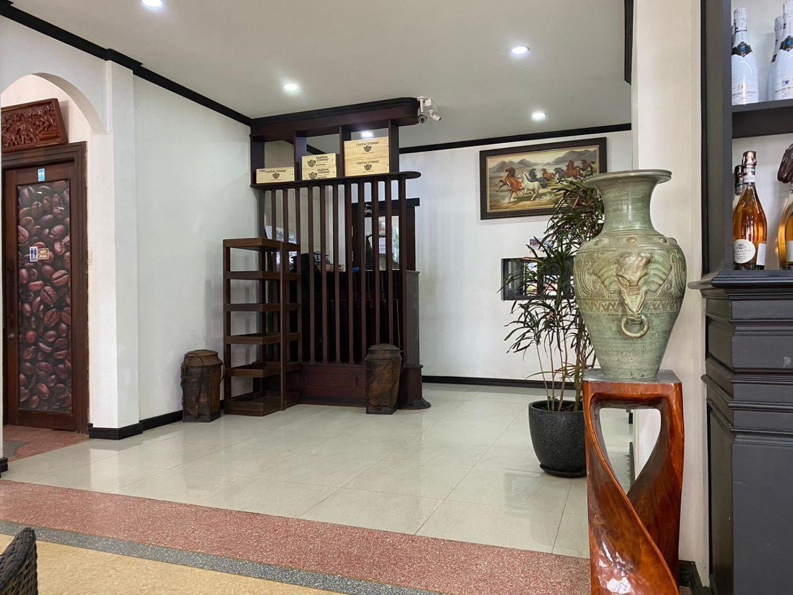 Subinh Hotel And Restaurant Pakse Exterior foto
