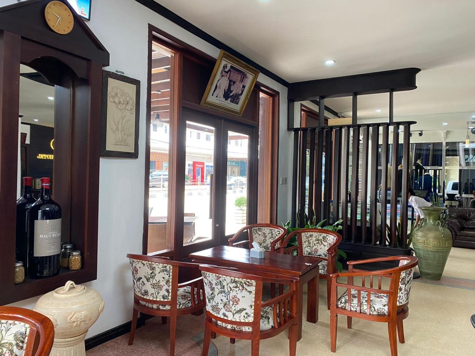 Subinh Hotel And Restaurant Pakse Exterior foto