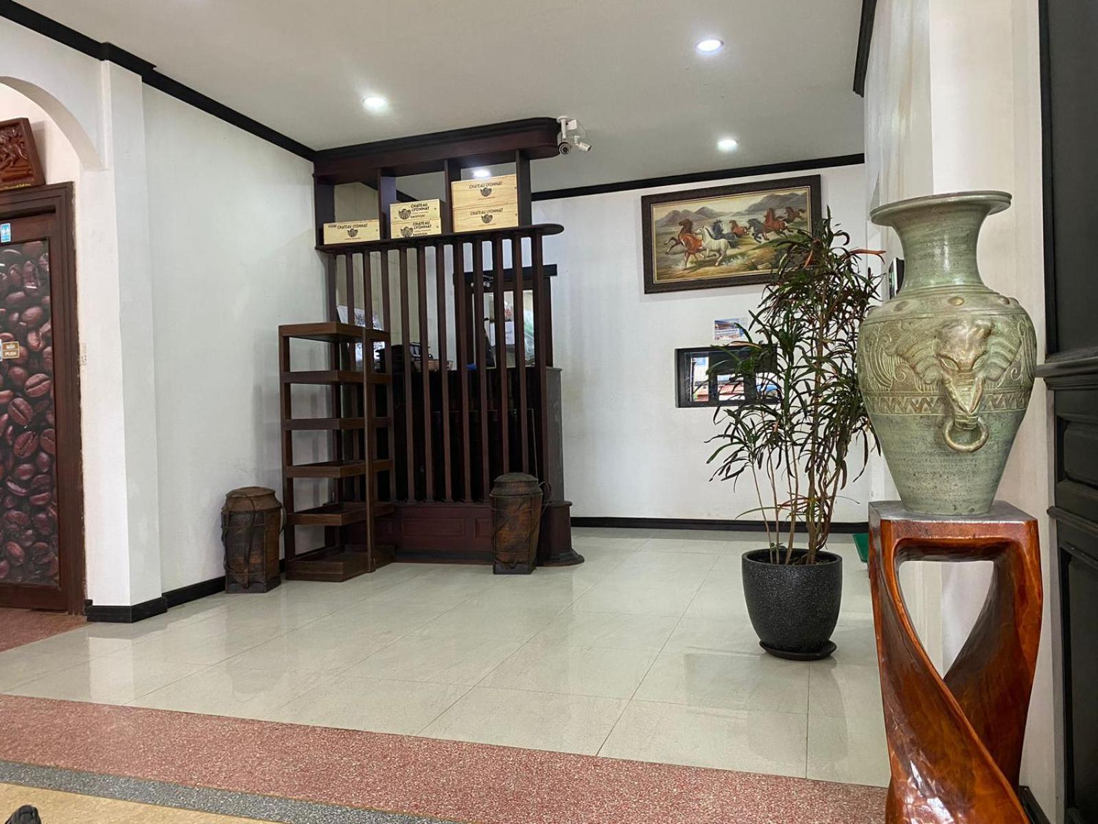 Subinh Hotel And Restaurant Pakse Exterior foto