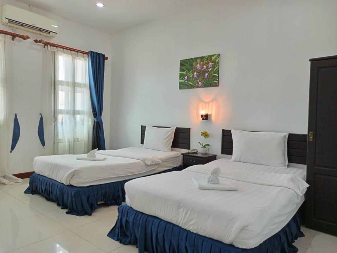Subinh Hotel And Restaurant Pakse Exterior foto
