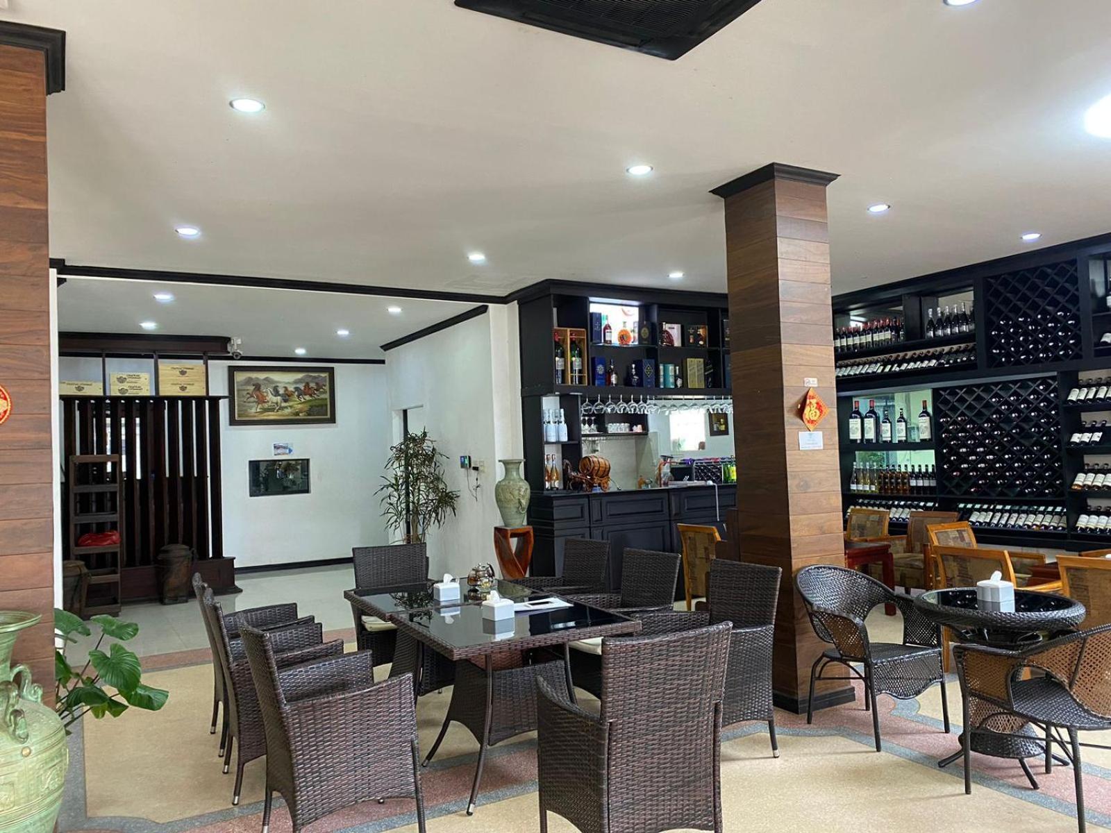Subinh Hotel And Restaurant Pakse Exterior foto